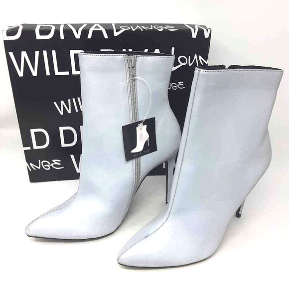 NIB IRIDESCENT Women Giselle HEEL Boots Silver 7.5 - Picture 6 of 14